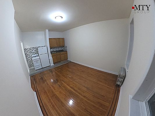 5th image of 164-18 43rd Ave #D4