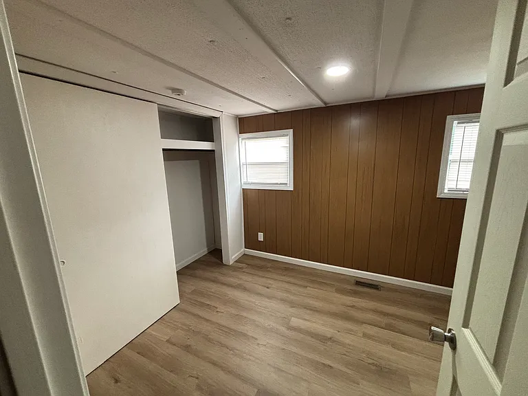 661 Hendricks Rd — Photo 3