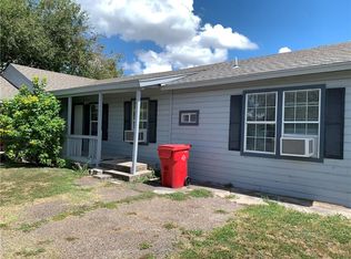 525 E Ave E #B, Robstown, TX 78380