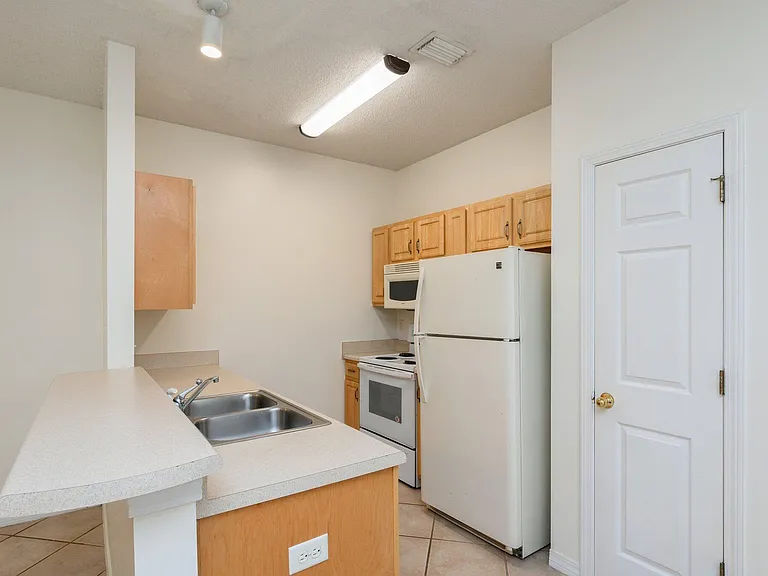 416 Bear Rd NW #B — Photo 12