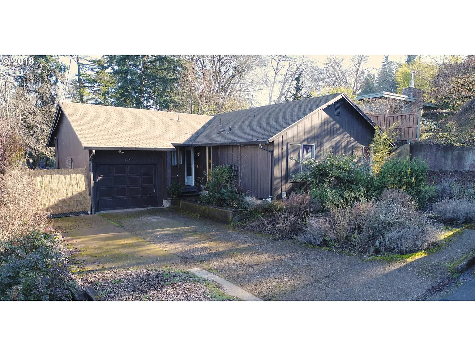 2285 Arthur St photo 1
