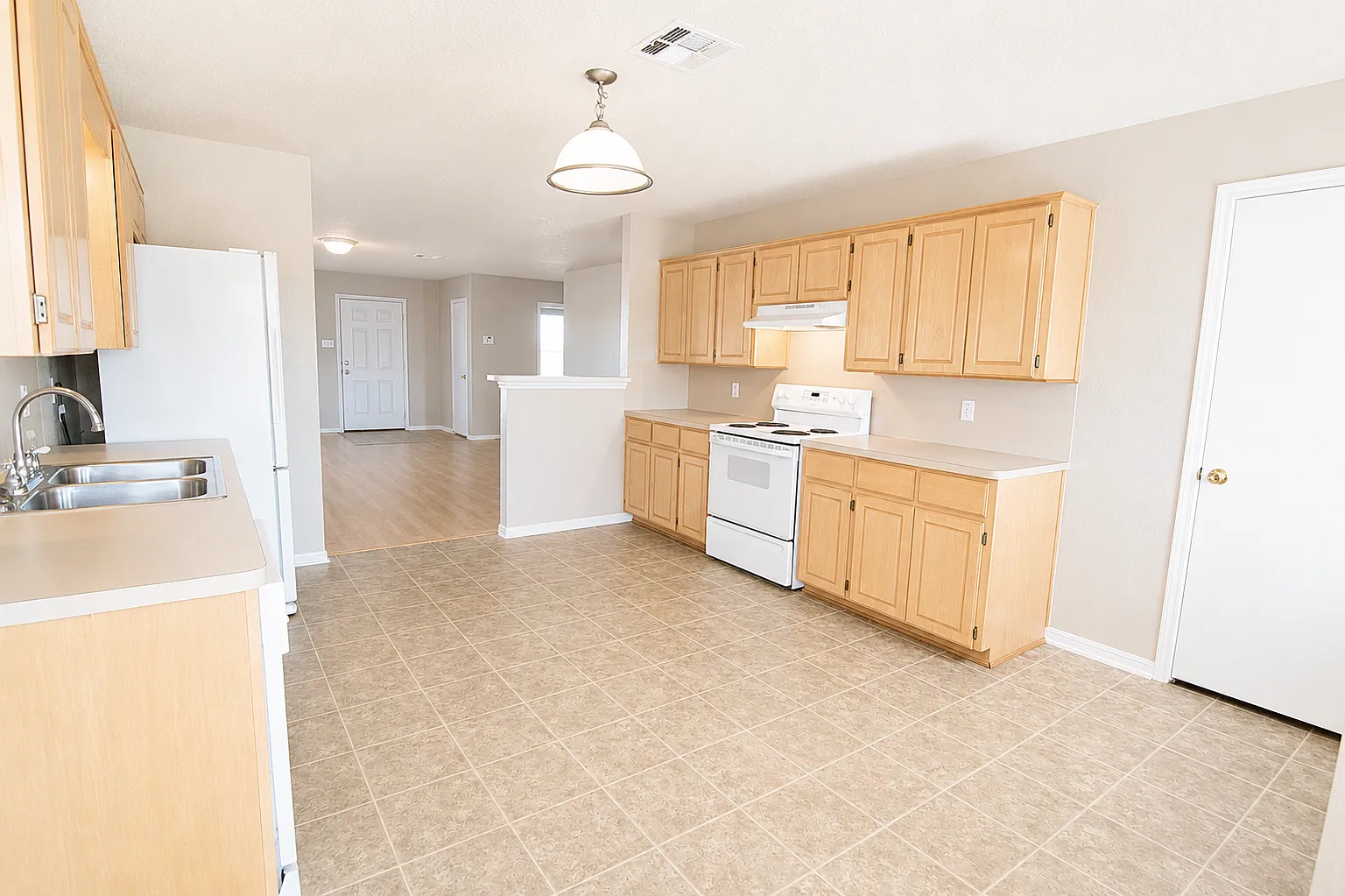 3102 Tom Lockett Dr, Killeen — Photo 4