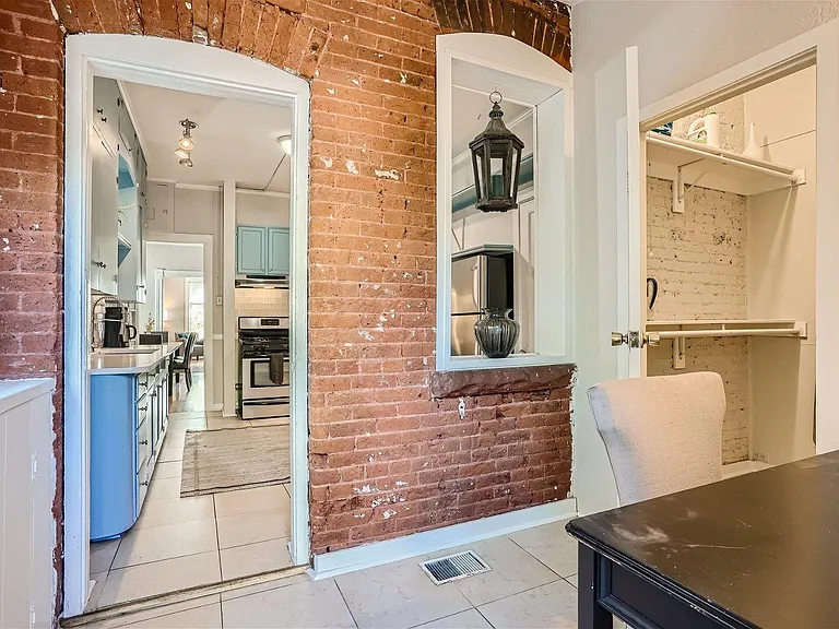 239 W Ellsworth Ave #A — Photo 19