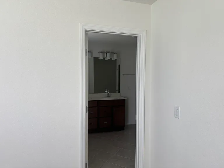 Santos Ln — Photo 6