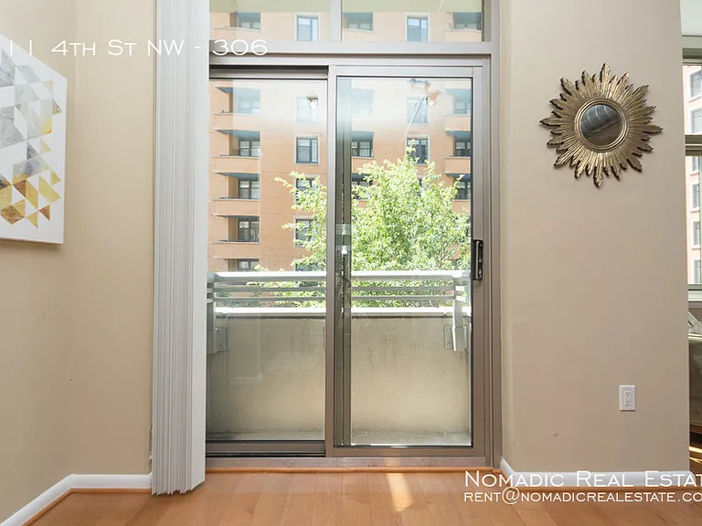811 4th St NW #306 — Photo 8