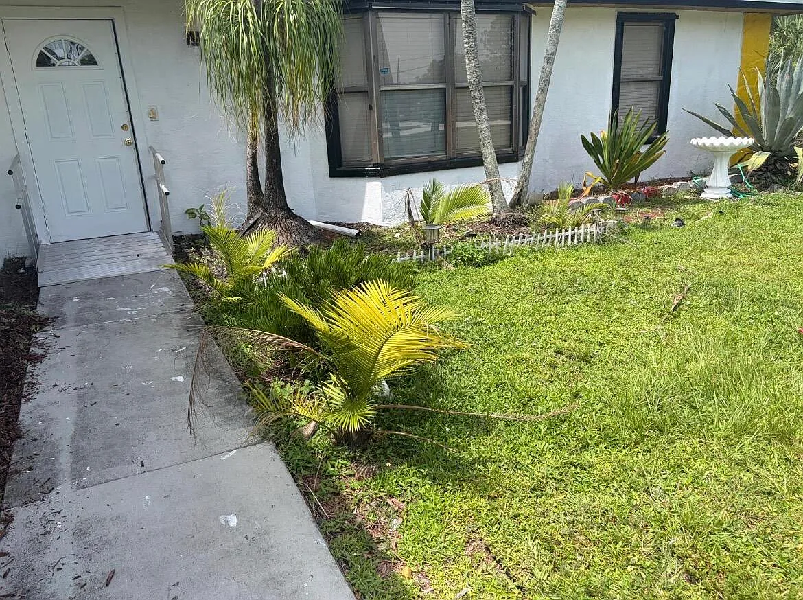 3 bed, 2.0 bath, 1600 sqft, $5,000 — Photo 2