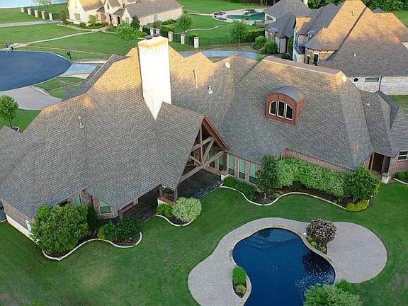 3rd image of 6801 Heritage Oaks Dr