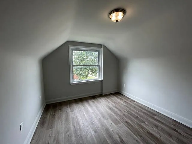 567 Weber St E — Photo 13