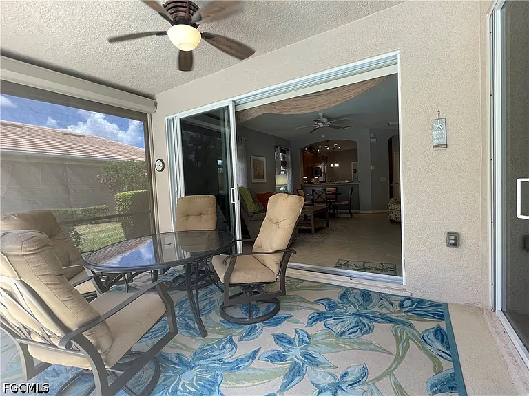 10630 Camarelle Cir — Photo 15