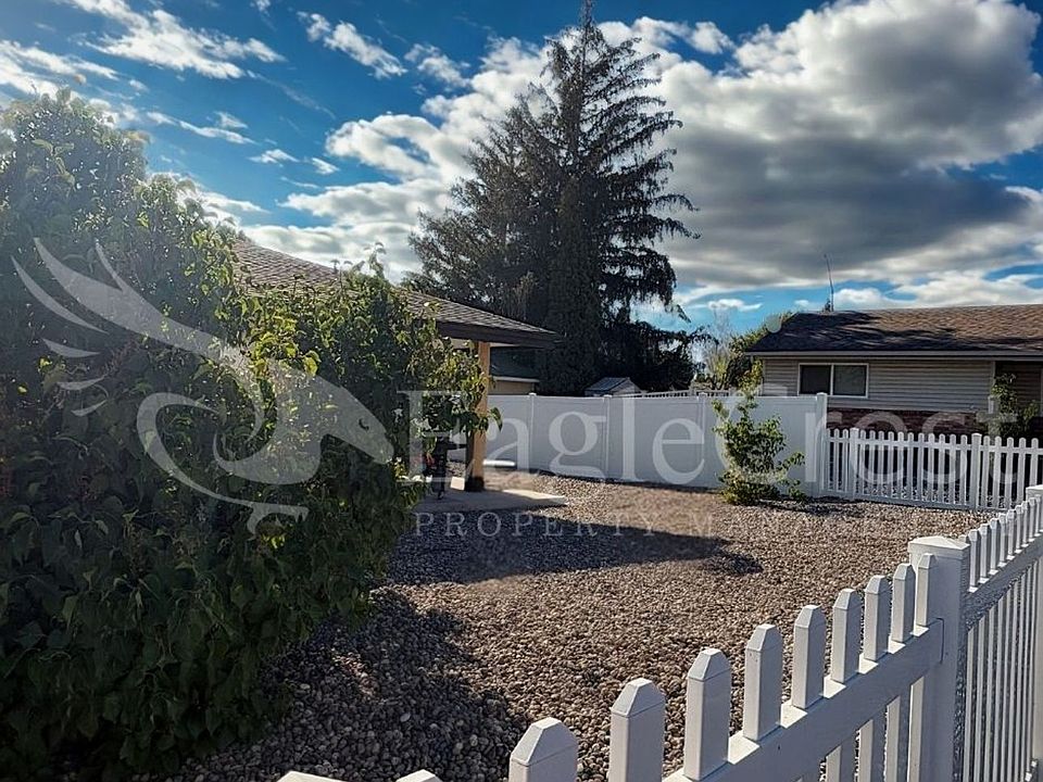 2nd image of 126 Merrill Rd