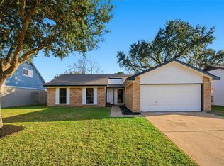 9850 Sageroyal Ln, Houston, TX 77089