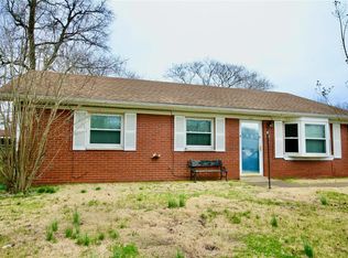 213 Vale Dr, Fairview Heights, IL 62208