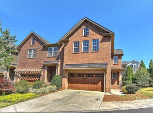 6832 Fairway Row Ln, Charlotte, NC 28277