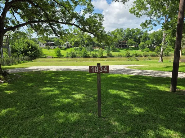 1834 Flite Acres Rd, Wimberley, TX 78676