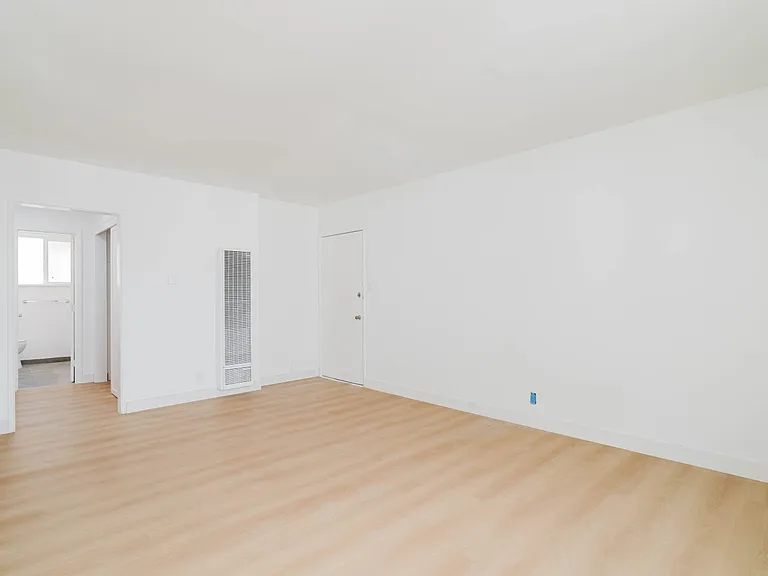1217 N Kingsley Dr #4 — Photo 6