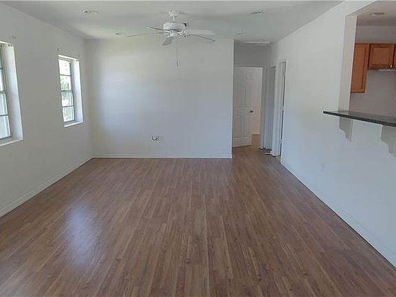 3rd image of 1615 30th Ave