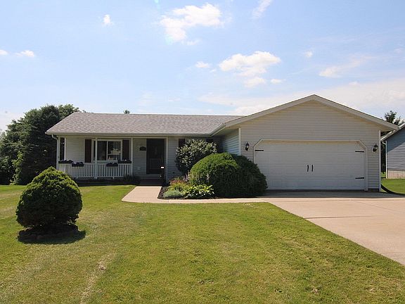 2nd image of 140 Tiffany Ln