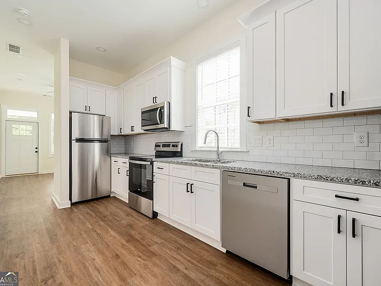 514 Griffin St NW — Photo 5