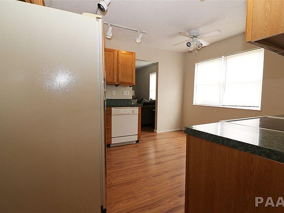 5th image of 2220 W Forrest Hill Ave