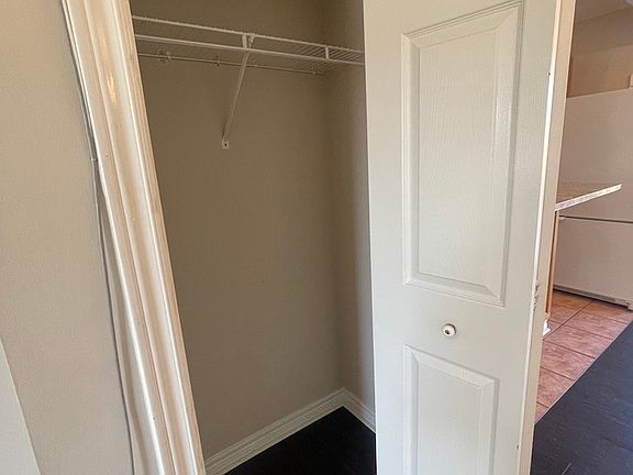 5th image of 3718 Holburn St