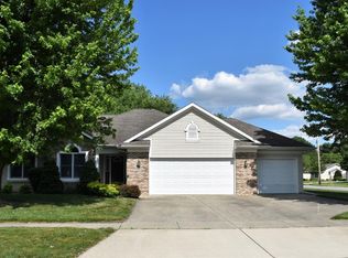 613 Dogwood St SW, Demotte, IN 46310