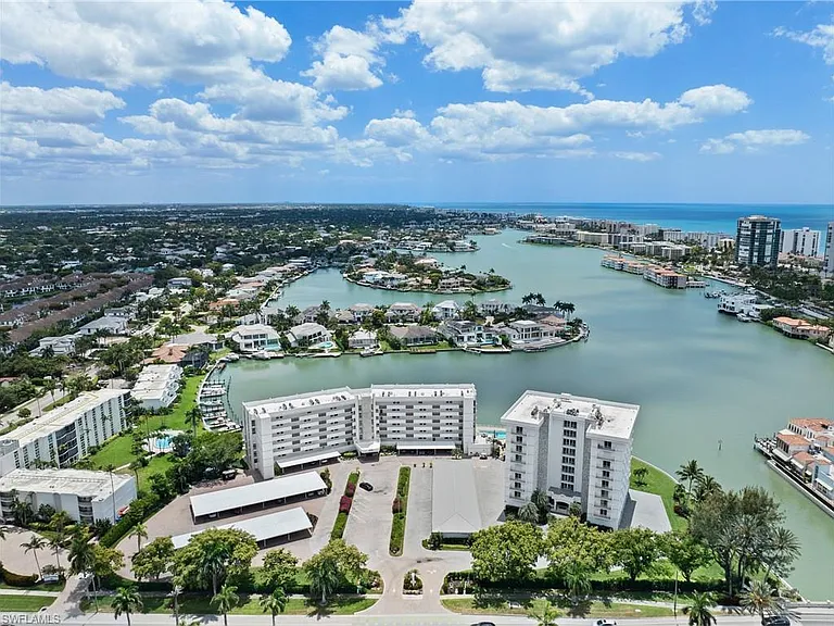 250 Park Shore Dr #803 — Photo 38