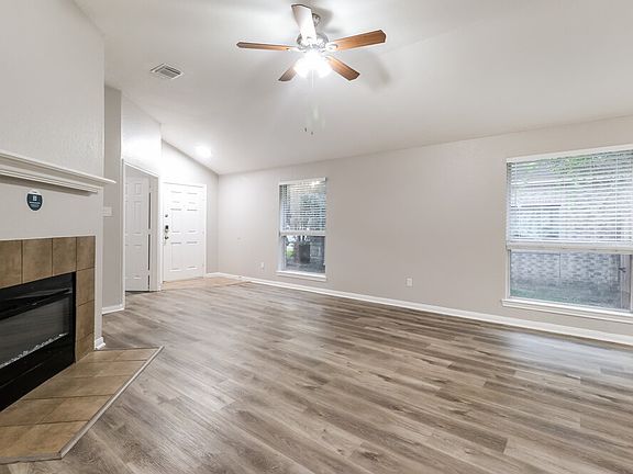 4th image of 12119 Brightwood Dr