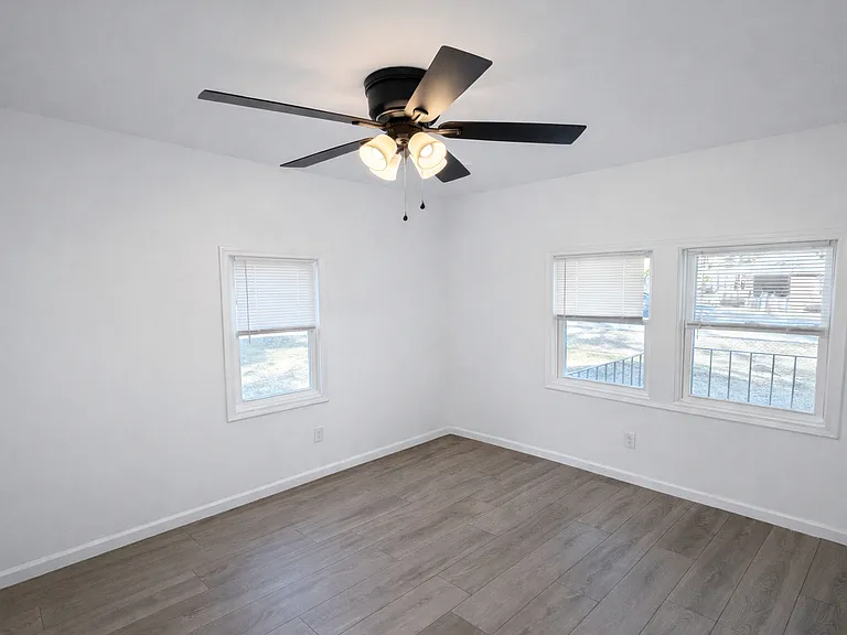 5439 Attaway St — Photo 12