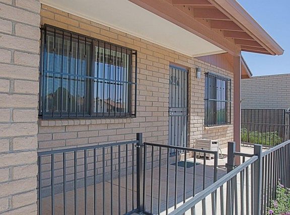 2nd image of 1080 Mimosa Cir