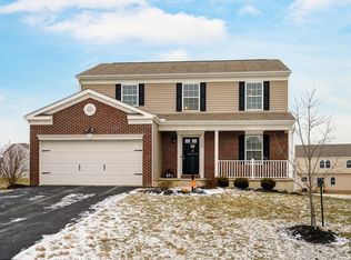 1540 Mary Lou Dr, Pataskala, OH 43062
