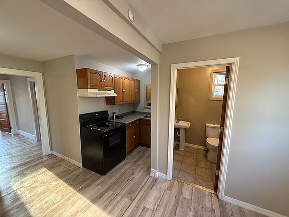 5th image of 1716 Mackinaw St Unit 2