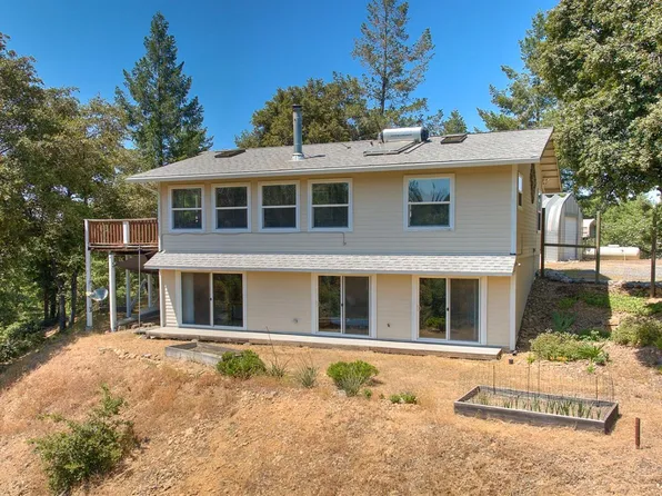 415 Thunder Rd, Colfax, CA 95713