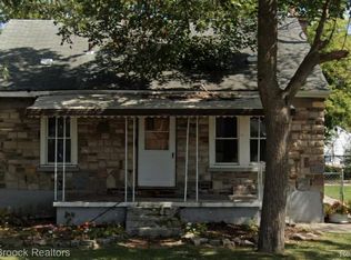 23060 Columbus Ave, Warren, MI 48089