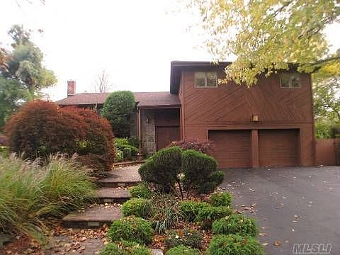 1st image of 7 Steuben Dr