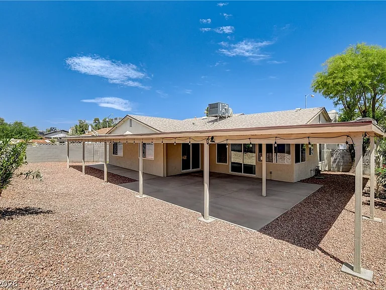 2085 Wagonwheel Ave — Photo 14