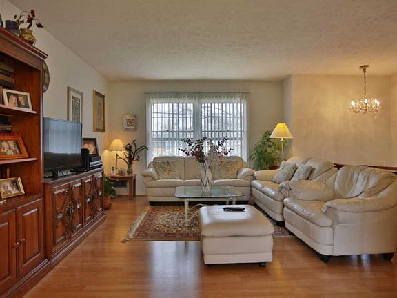 5th image of 8805 Hagner Dr