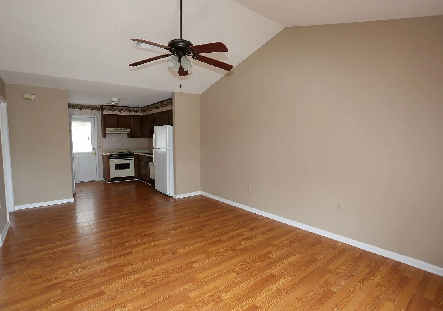 2 Bedroom at Stadium Walk — Photo 2