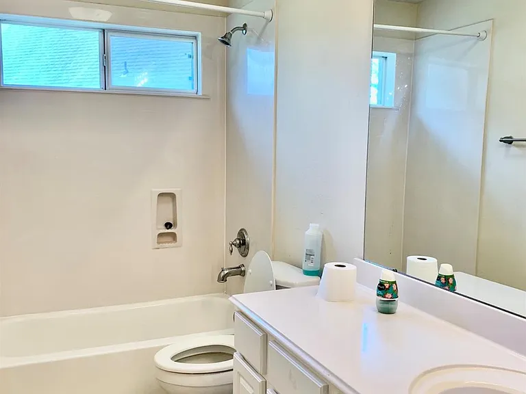 7827 Iris Glen Ln — Photo 12