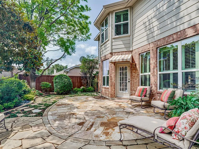 Backyard to relax and enjoy