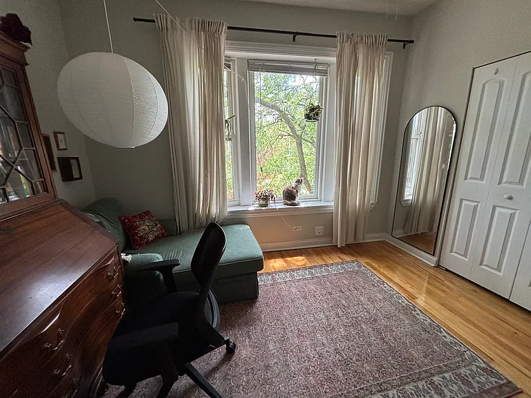 4701 N Malden St #3 — Photo 5