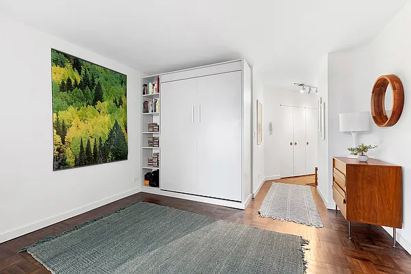 Sold by Compass | media 4