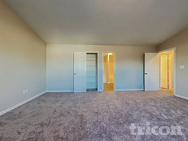 11157 Fall Dr — Photo 8