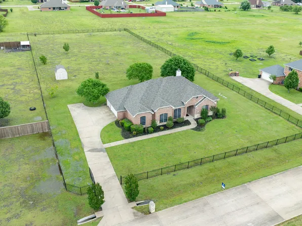 287 Eastward Dr, Royse City, TX 75189