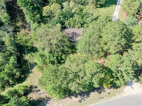 2nd image of 2578 Lee Road 56