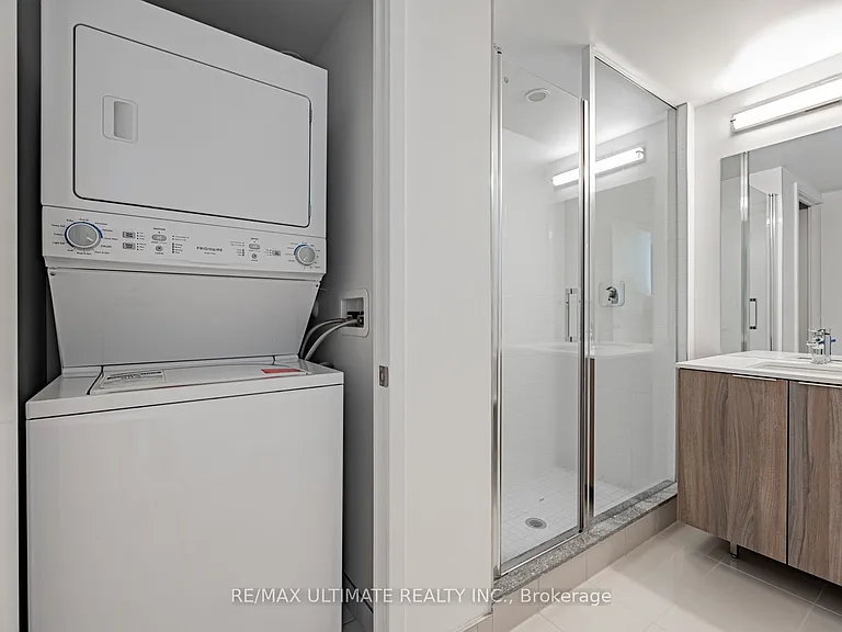 158 Front St E #1211 — Photo 21