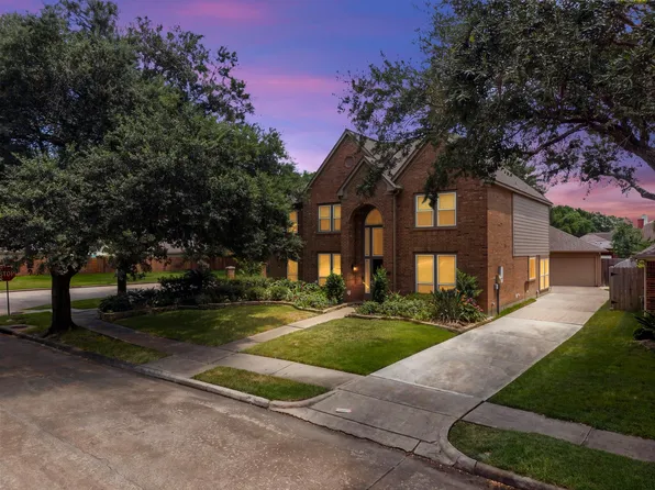 2210 Bay Haven Way, League City, TX 77573
