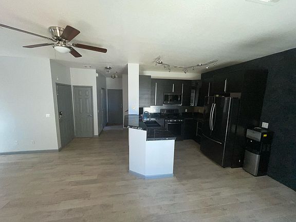 3rd image of 251 S Green Valley Pkwy Unit 1814