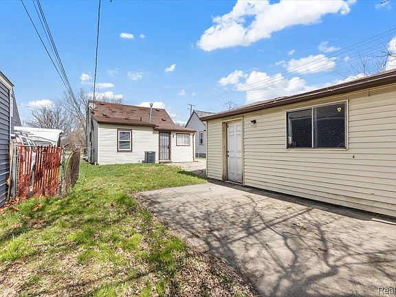 5th image of 6808 Fisher Ave