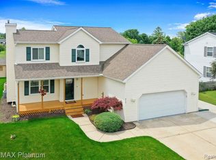 413 Browning Dr, Howell, MI 48843