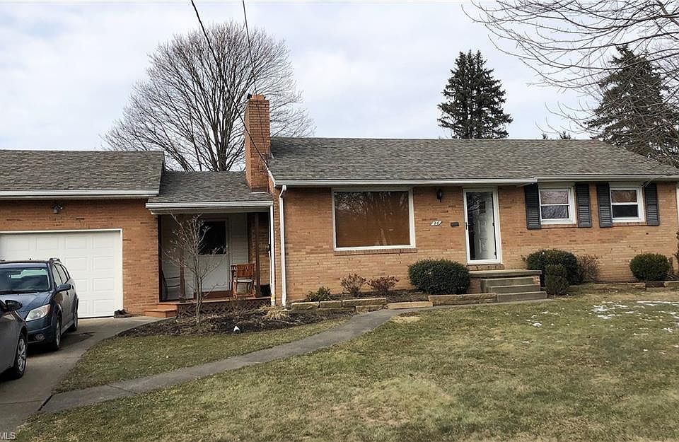 1st image of 26 Island Dr